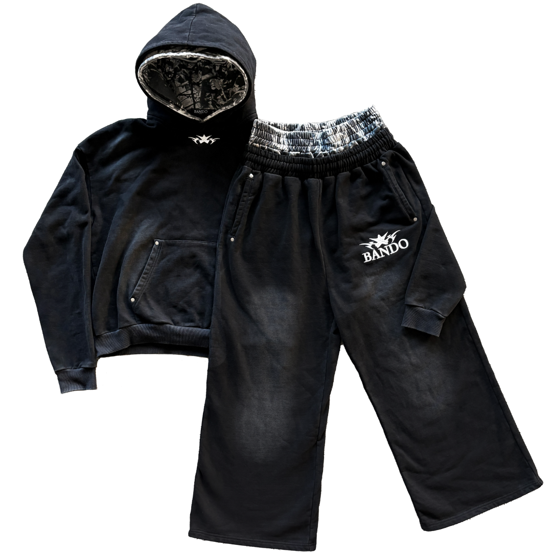 Dark camo sweatsuit